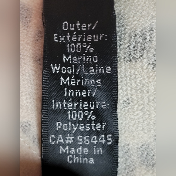 J. Crew sweater in size xs. - Picture 4 of 5